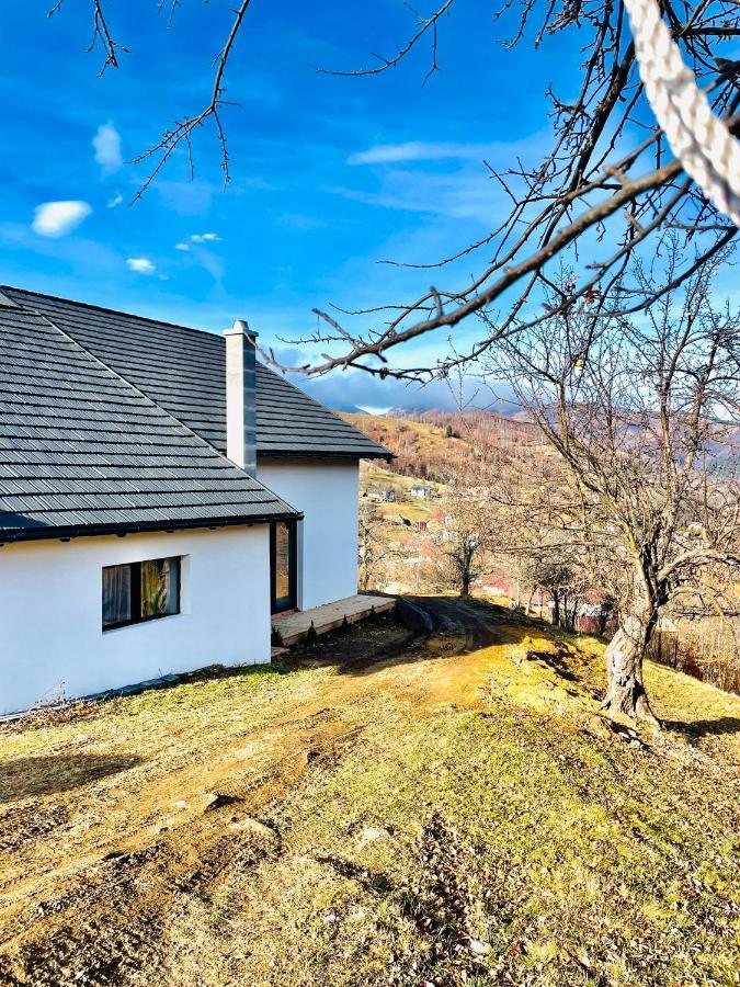 Bran Place La Odaie Simon Luaran gambar