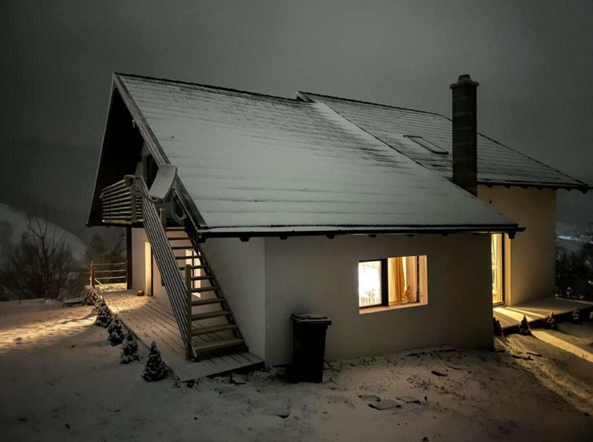 Bran Place La Odaie Simon Luaran gambar