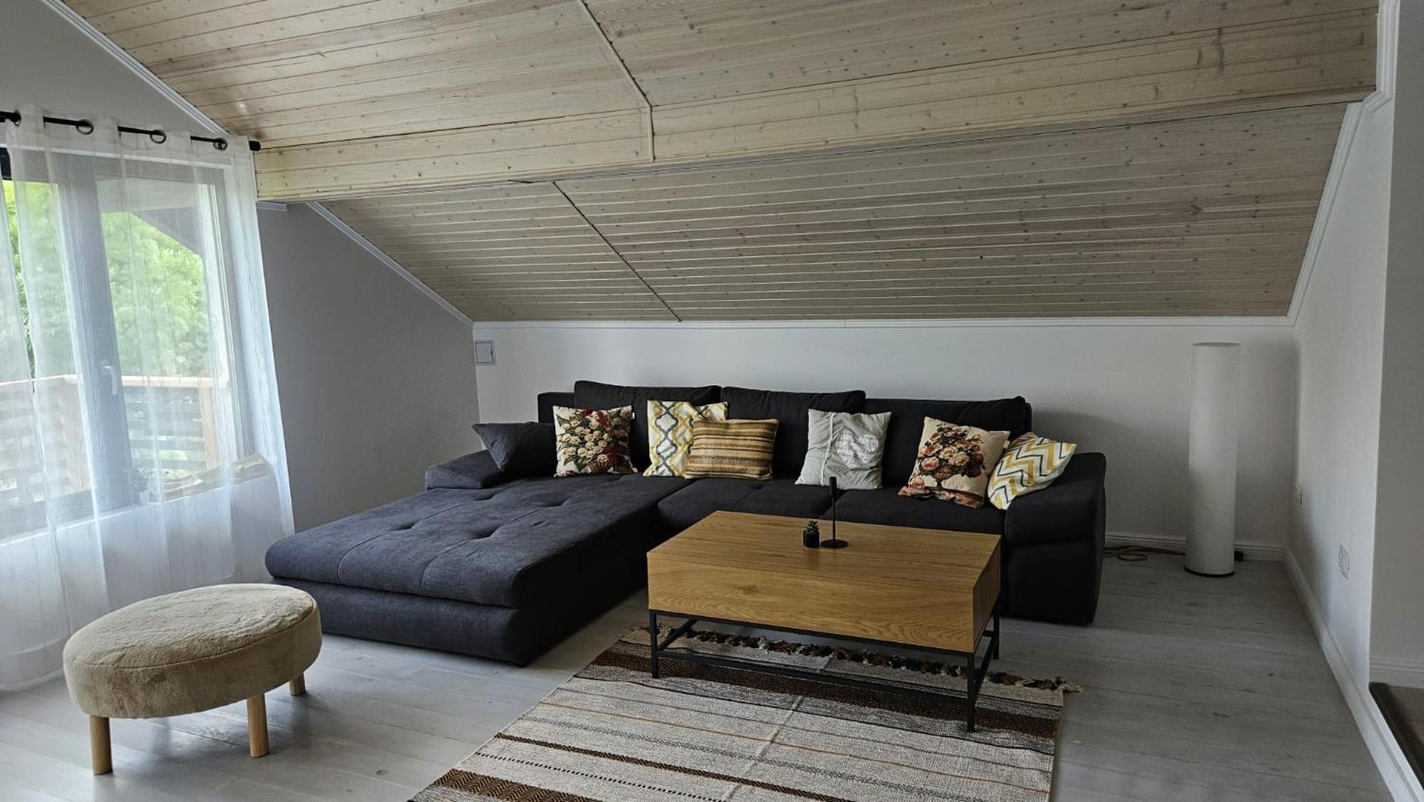 Bran Place La Odaie Simon Luaran gambar